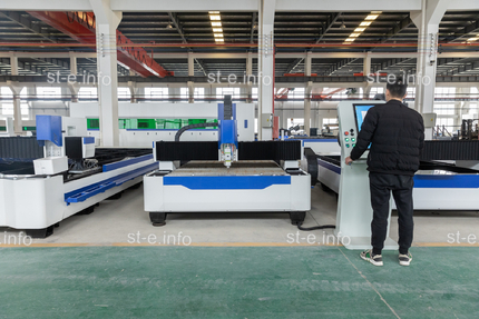 ЛАЗЕРНЫЙ СТАНОК ДЛЯ РЕЗКИ МЕТАЛЛА ST-6020R (6000*2000мм) 6kWt RAYCUS - st-e.info - Новочеркасск